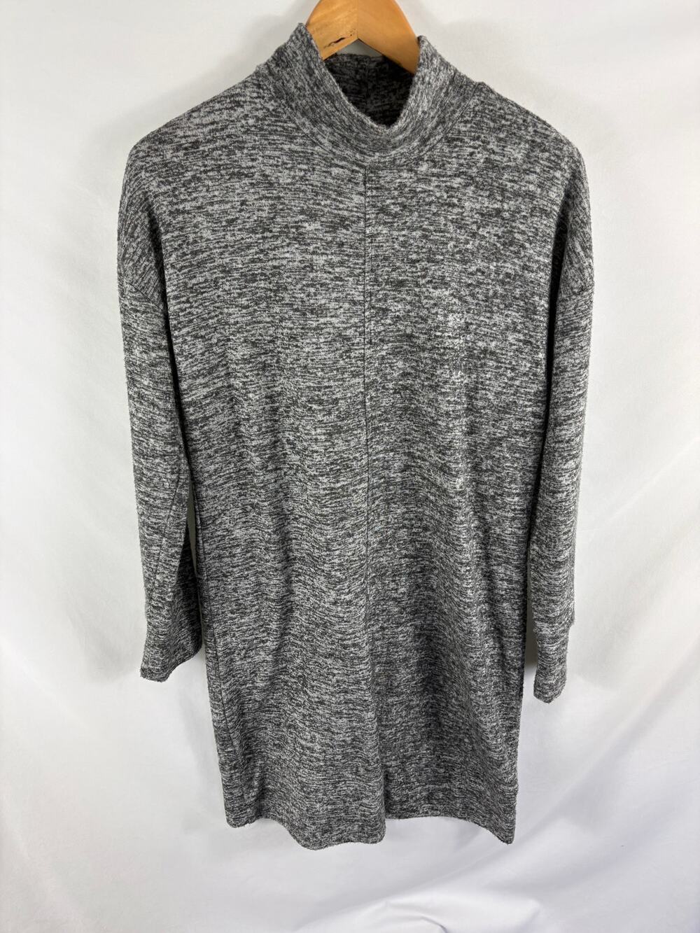 Cable & Gauge Gray Marled Mock Neck Long Sleeve Dress